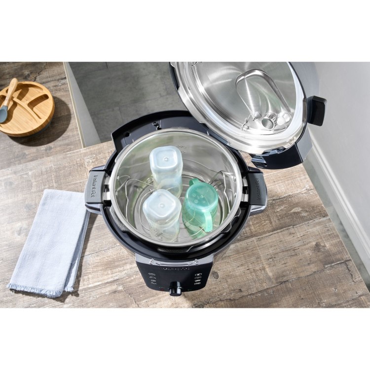 Instant Pot Pro 5.7L Multi-Cooker