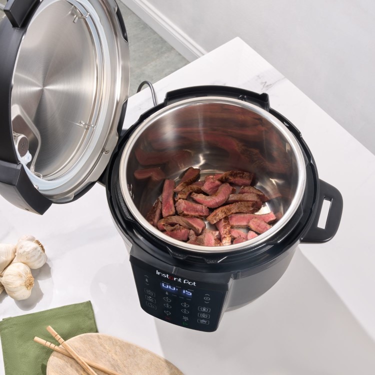 Instant Pot 5.7L Multi-Cooker