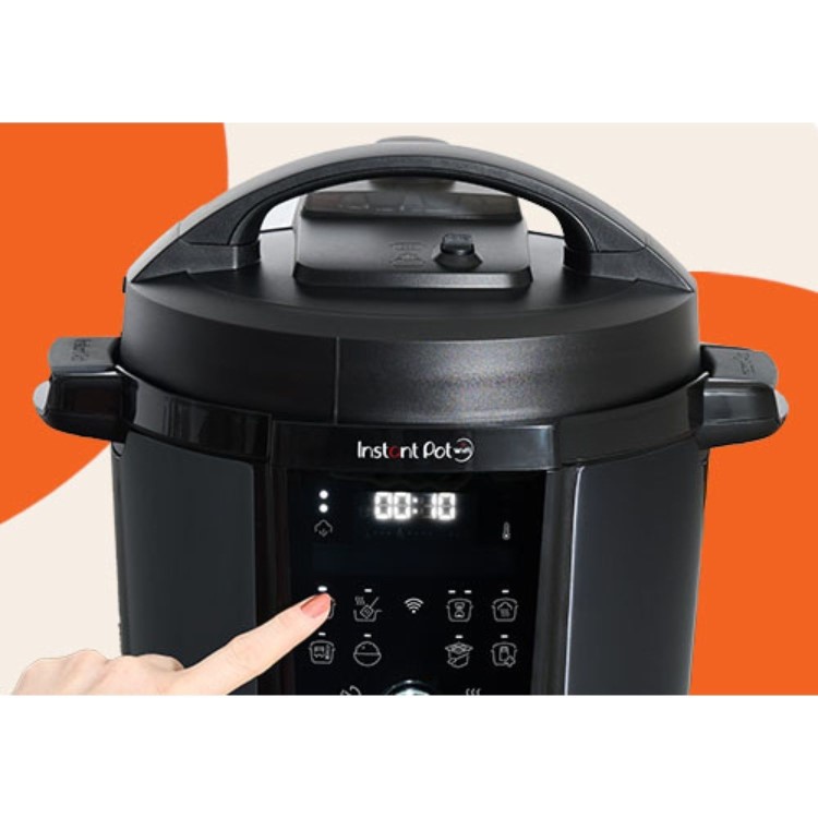 Instant Pot Plus 5.7L Multi-Cooker