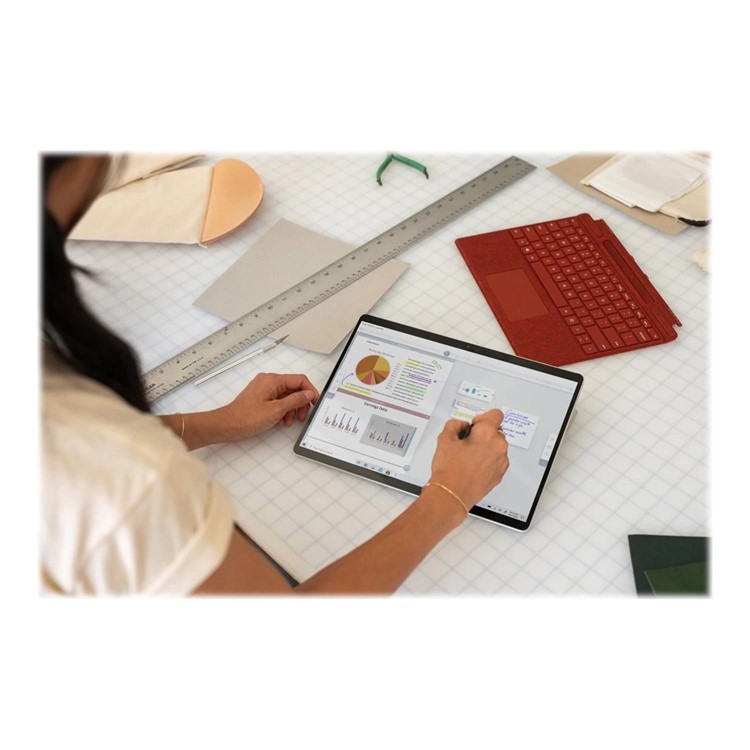 Microsoft Surface Pro X 13" - SQ2 16 GB RAM - 256 GB SSD - 4G LTE-A Pro - Black