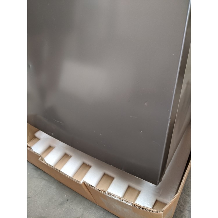 Refurbished Hisense RB320D4WG1 Freestanding 246 Litre 50/50 Fridge Freezer