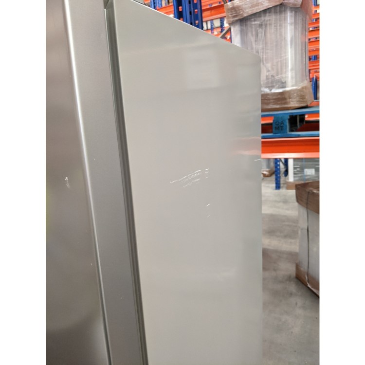 Refurbished Hisense RB320D4WG1 Freestanding 246 Litre 50/50 Fridge Freezer