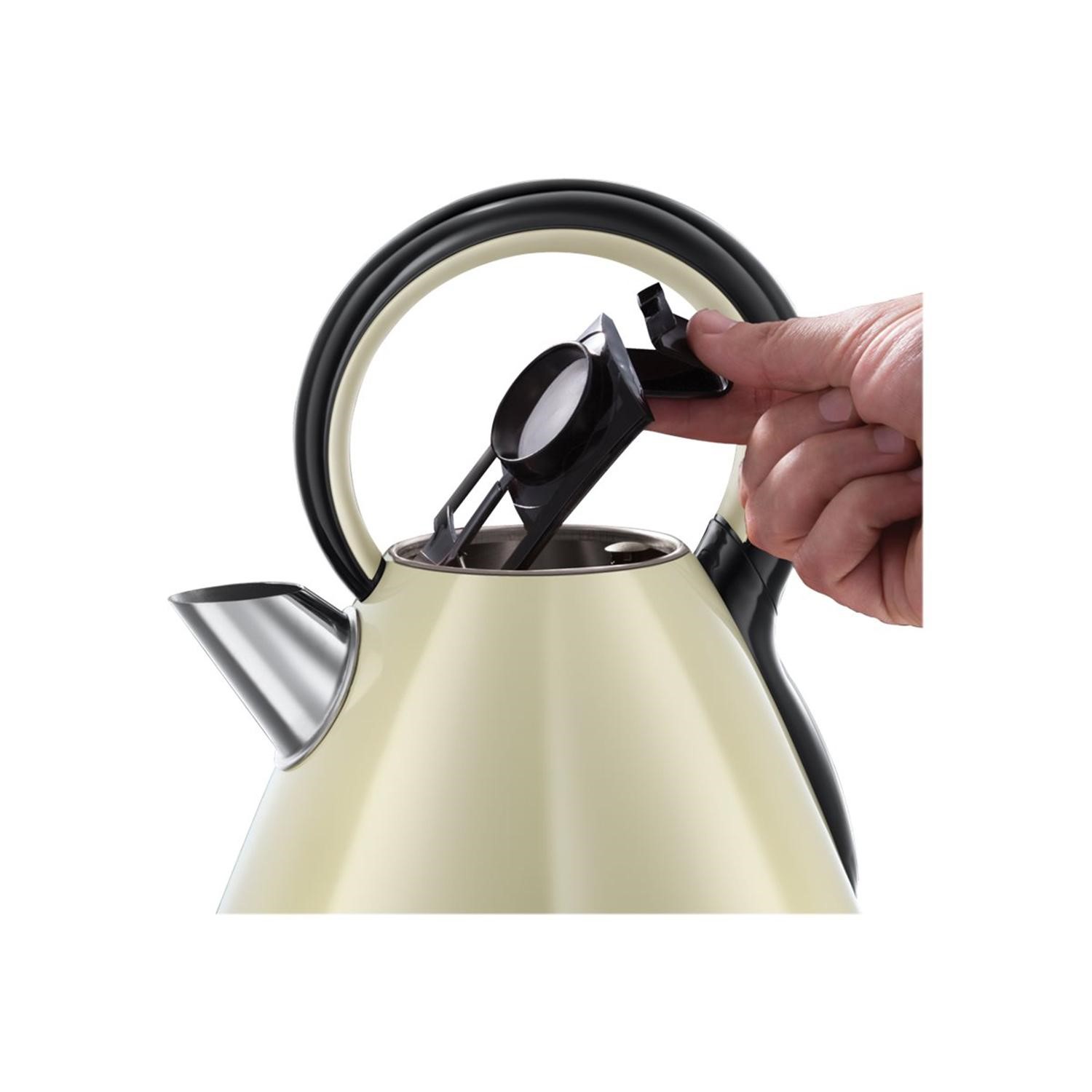 russell hobbs legacy kettle cream