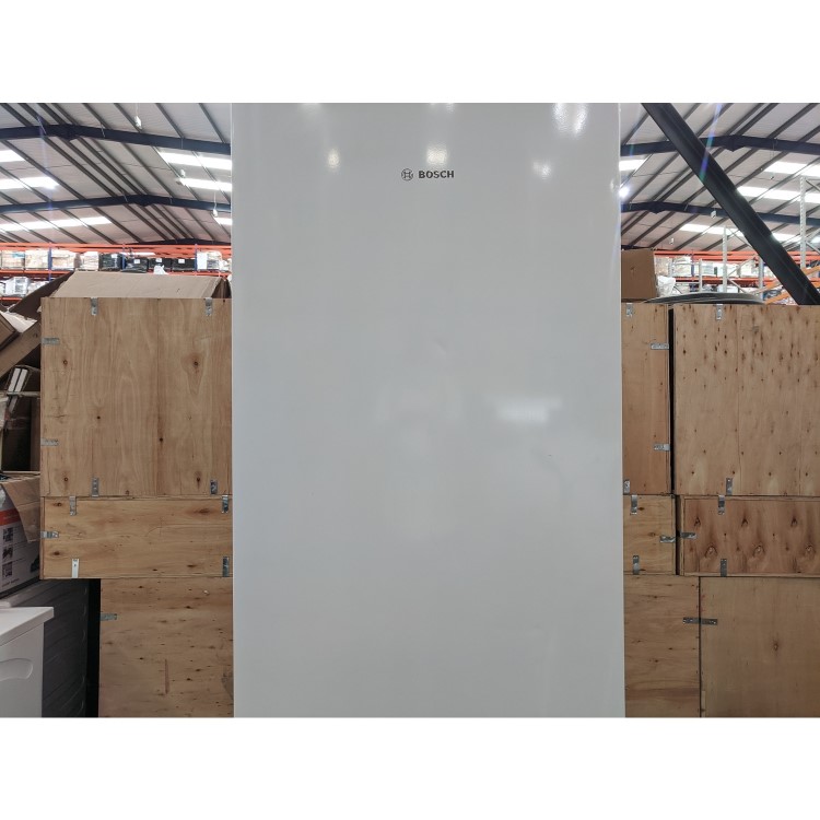 Refurbished Bosch KGE49VW4AG Serie 4 Freestanding 413 Litre 60/40 Fridge Freezer