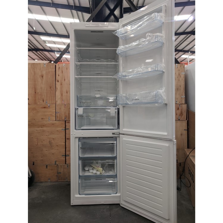 Refurbished Bosch Serie 4 KGN39VWEAG Freestanding 366 Litre 70/30 Frost Free Fridge Freezer