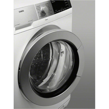 AEG Display 9 Series LogiControl 9kg 1600rpm Freestanding Washing Machine in White
