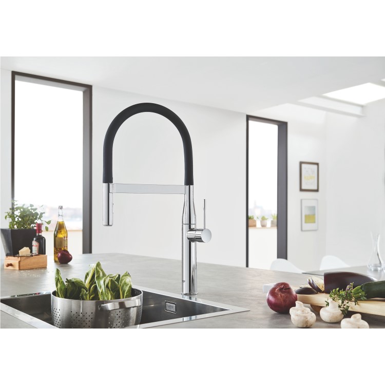 Grohe Essence Chrome Single Lever Pull Out Kitchen Mixer Tap