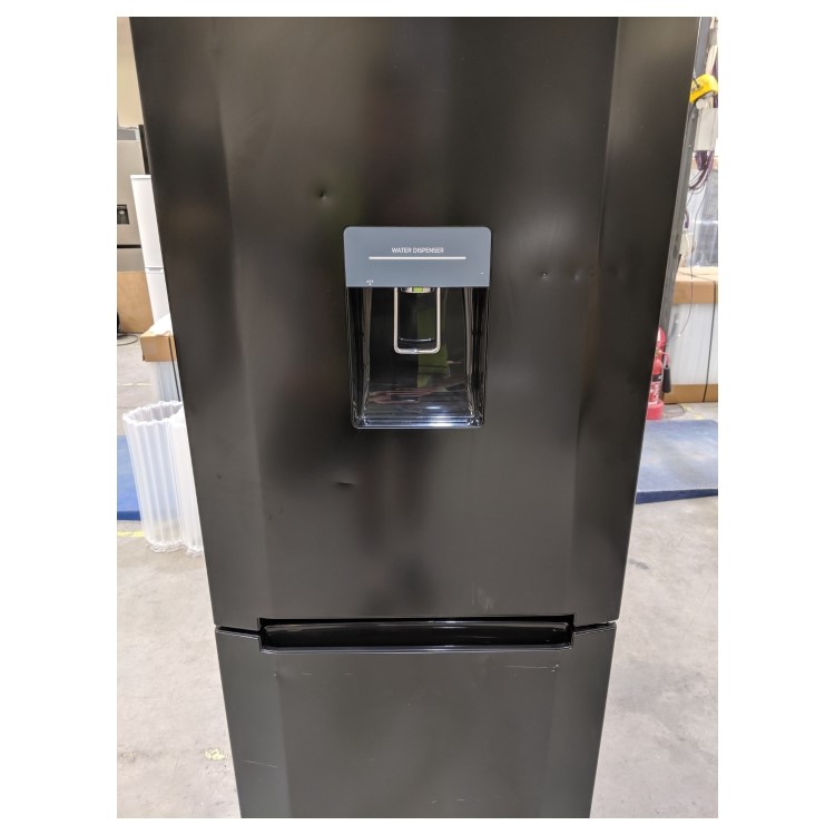 Refurbished Hoover AXI COMBINED HMNB 6182 B5WDKN Freestanding 306 Litre 50/50 Fridge Freezer Black
