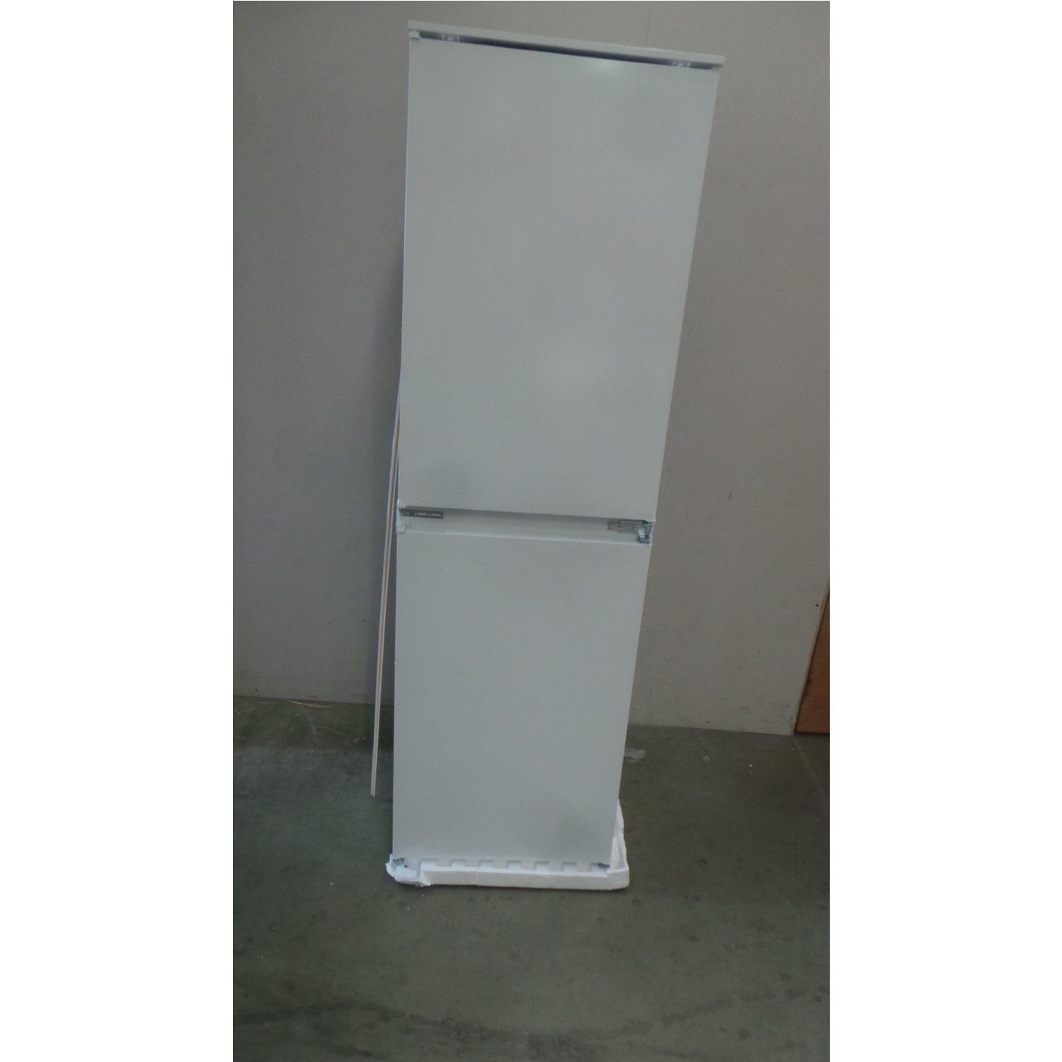 aeg scn71800s1 integrated fridge freezer