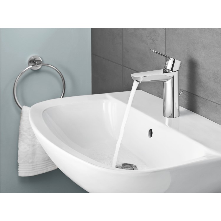 GRADE A1 - Grohe Bau Wall Hung Basin 600mm
