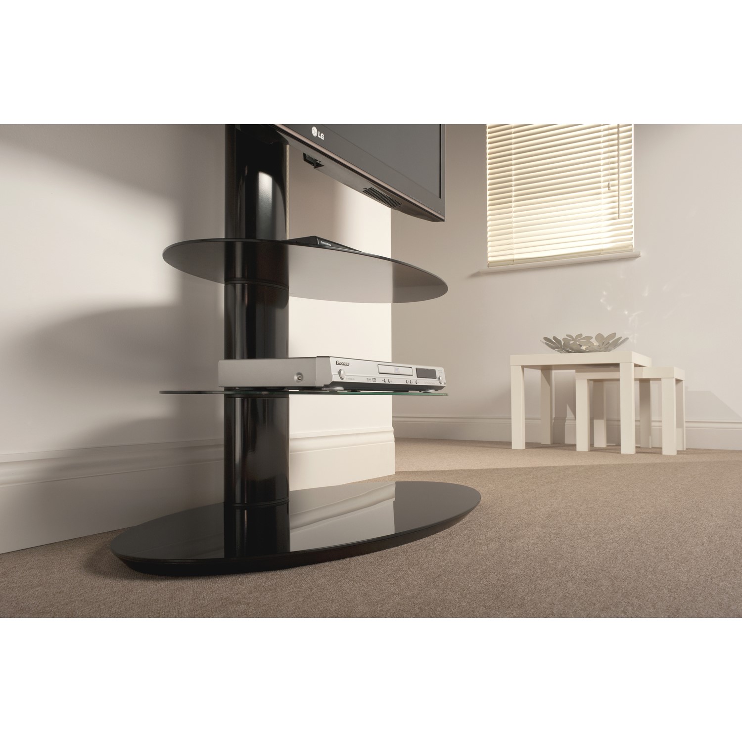 Techlink ST90E3 Strata TV Stand with Bracket for up to 55