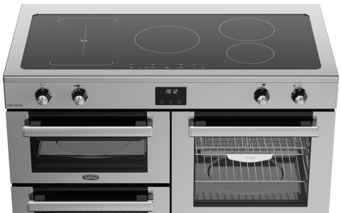 5 Zone Ceramic Hob Plus Warming Zone.