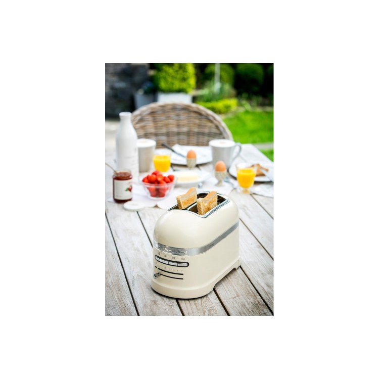 KitchenAid Artisan 2 Slice Toaster - Almond Cream