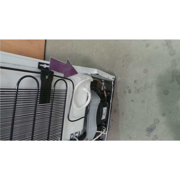 GRADE A3 - AEG SCN71800S1 50-50 Integrated Fridge Freezer