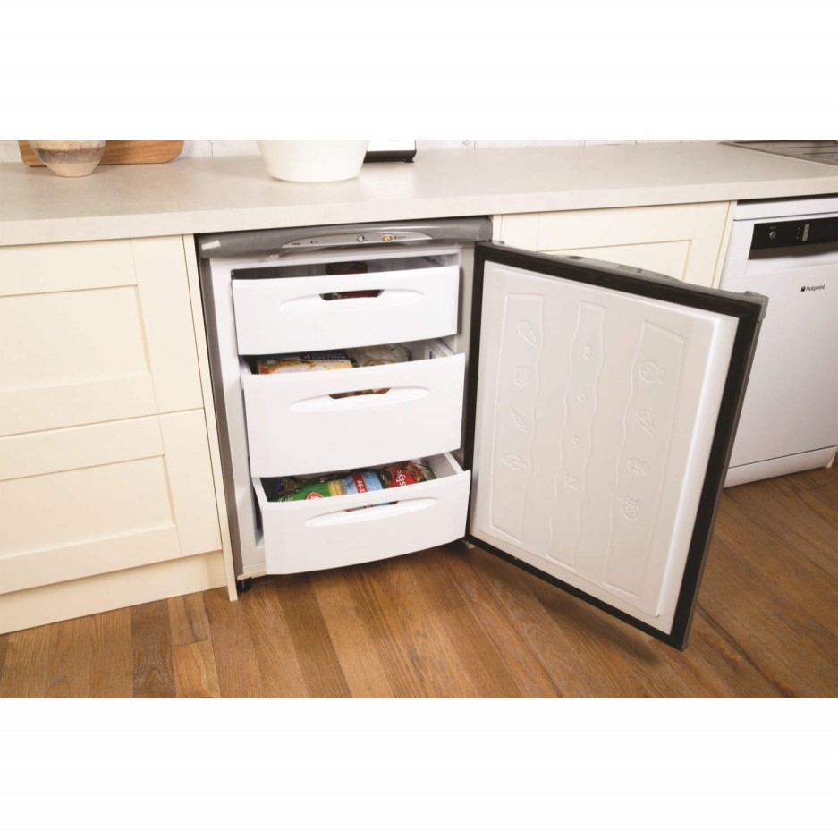 under worktop freezer frost free
