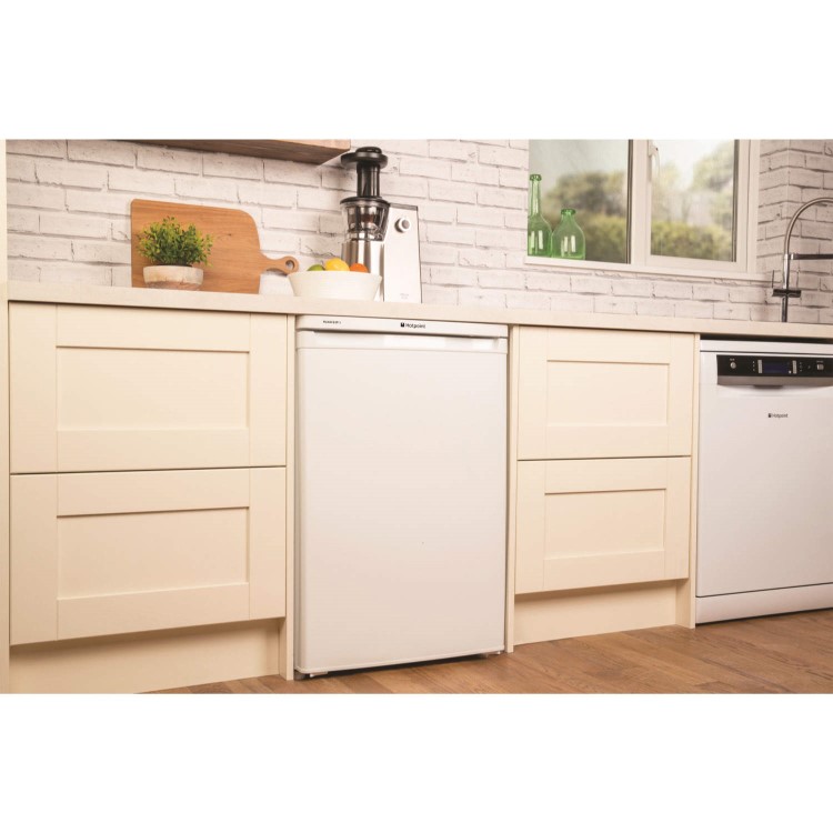 Hotpoint RLAAV22P1 55cm Wide Freestanding Under Counter Fridge - White