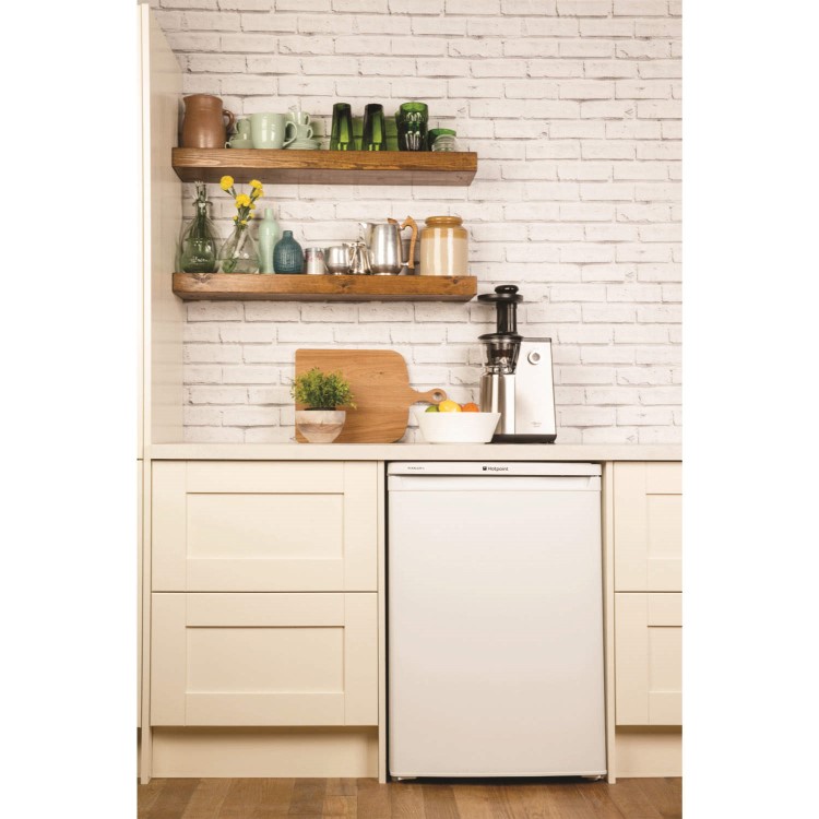 Hotpoint RLAAV22P1 55cm Wide Freestanding Under Counter Fridge - White