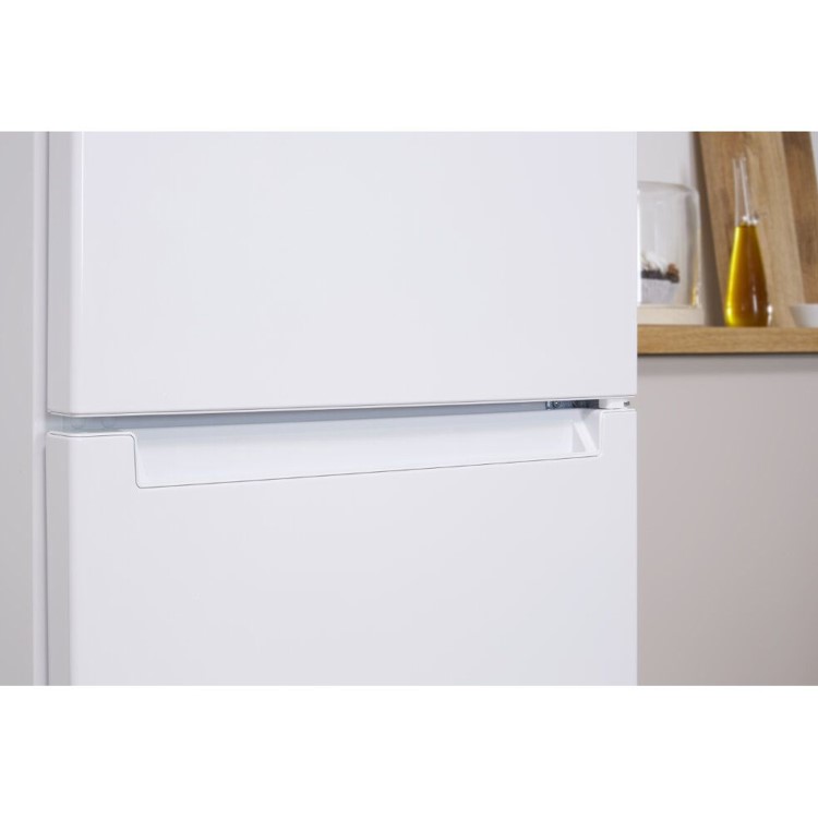 Indesit XD95T1IW 356L Frost Free Freestanding Fridge Freezer - White