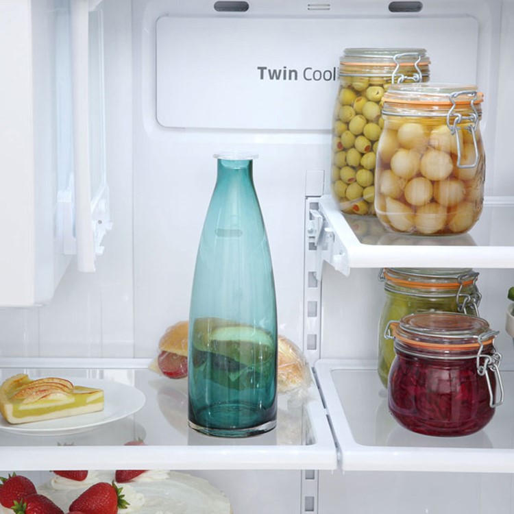 Refurbished Samsung RF23HTEDBSR Freestanding 637 Litre 60/40 Frost Free Fridge Freezer