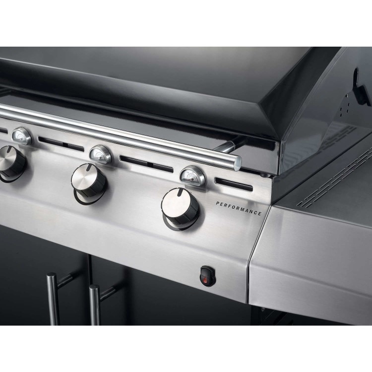 Refurbished Char-Broil Performance Series High-End 3 Burner Gas BBQ with a Side-Burner. 