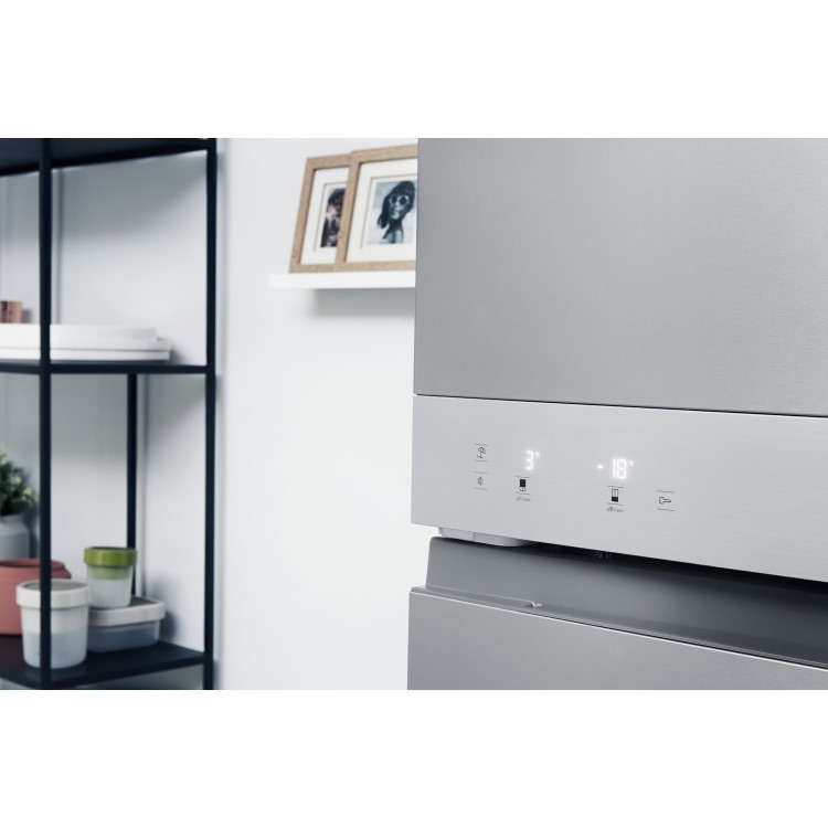 Hotpoint HQ9E1L American-style Frost Free Fridge Freezer With Touch Controls - Stainless Steel Look
