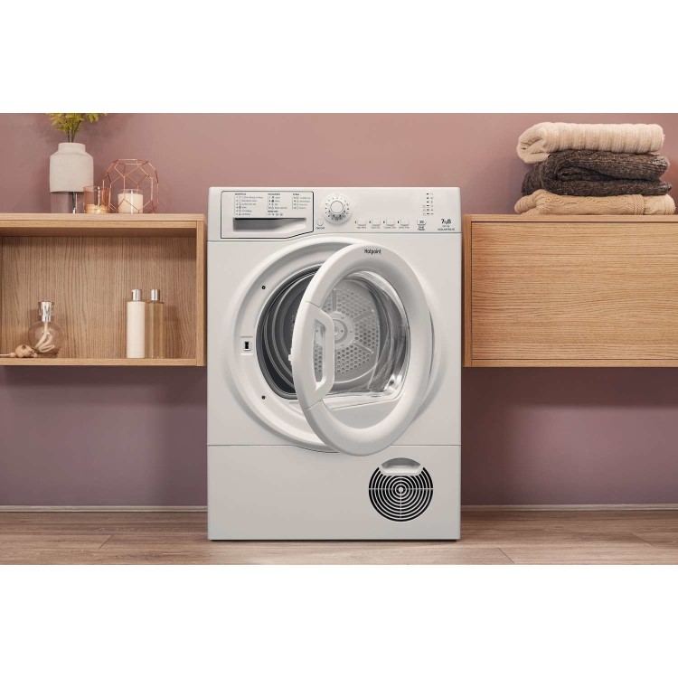 HOTPOINT TCFS83BGP 8kg Freestanding Condenser Tumble Dryer - Polar White