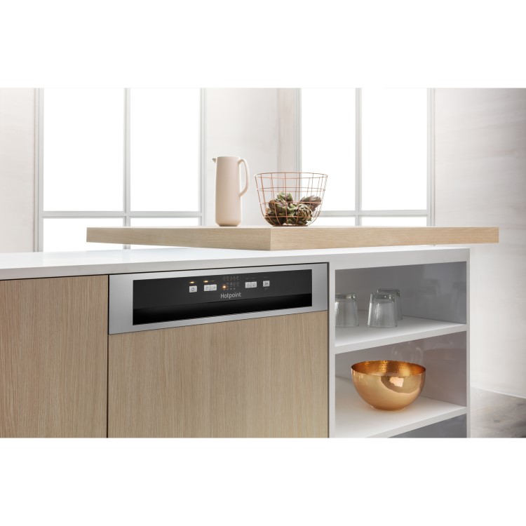 Refurbished Hotpoint HBC2B19X 13 Place Semi Inetgrated Dishwasher