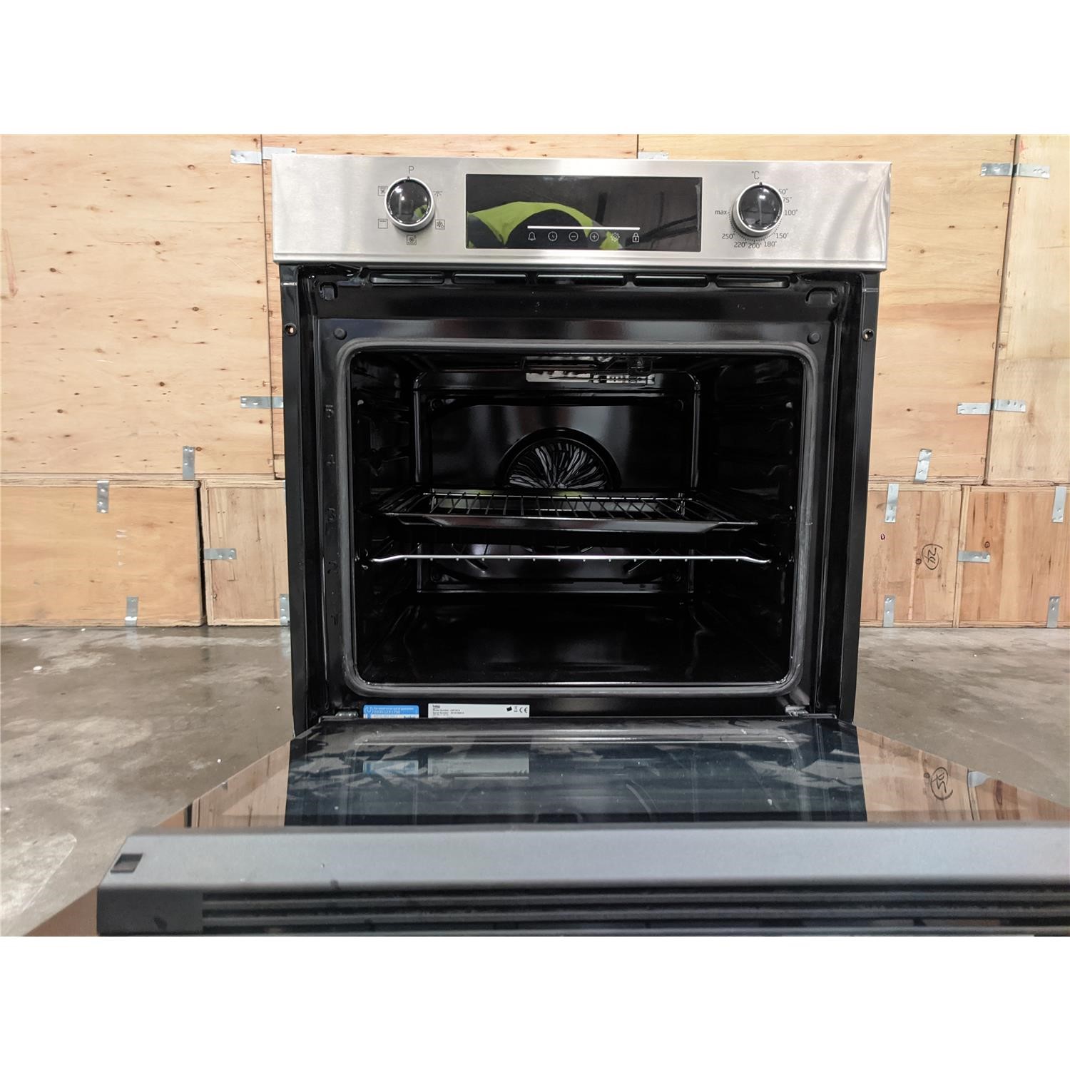 Refurbished Beko CIFY81X 60cm Single Built In Electric Oven