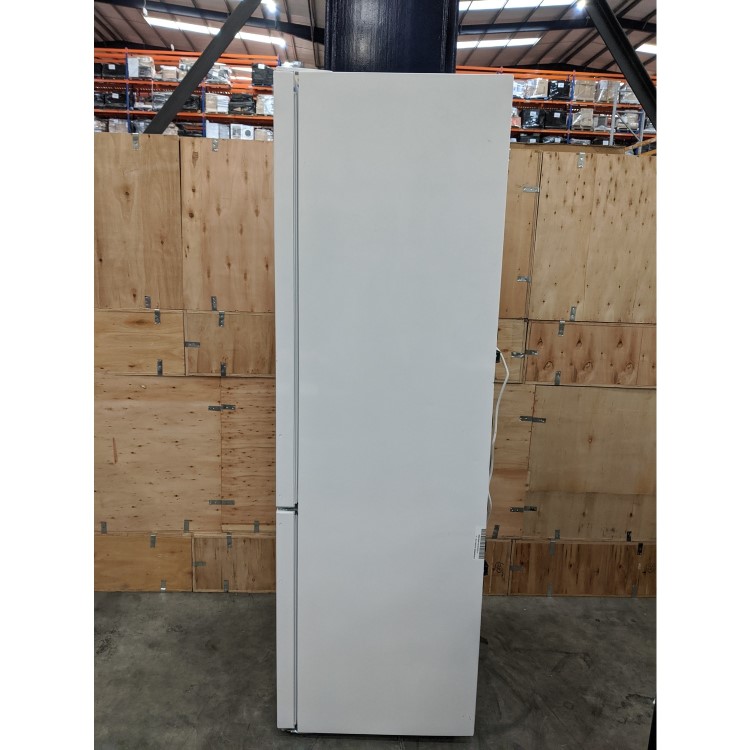 Refurbished Electra ECFF185W Freestanding 272 Litre 70/30 Frost Free Fridge Freezer 