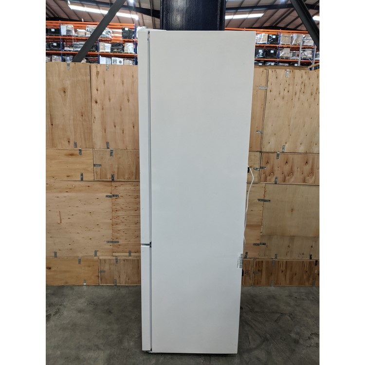 Refurbished Electra ECFF185W Freestanding 272 Litre 70/30 Frost Free Fridge Freezer 