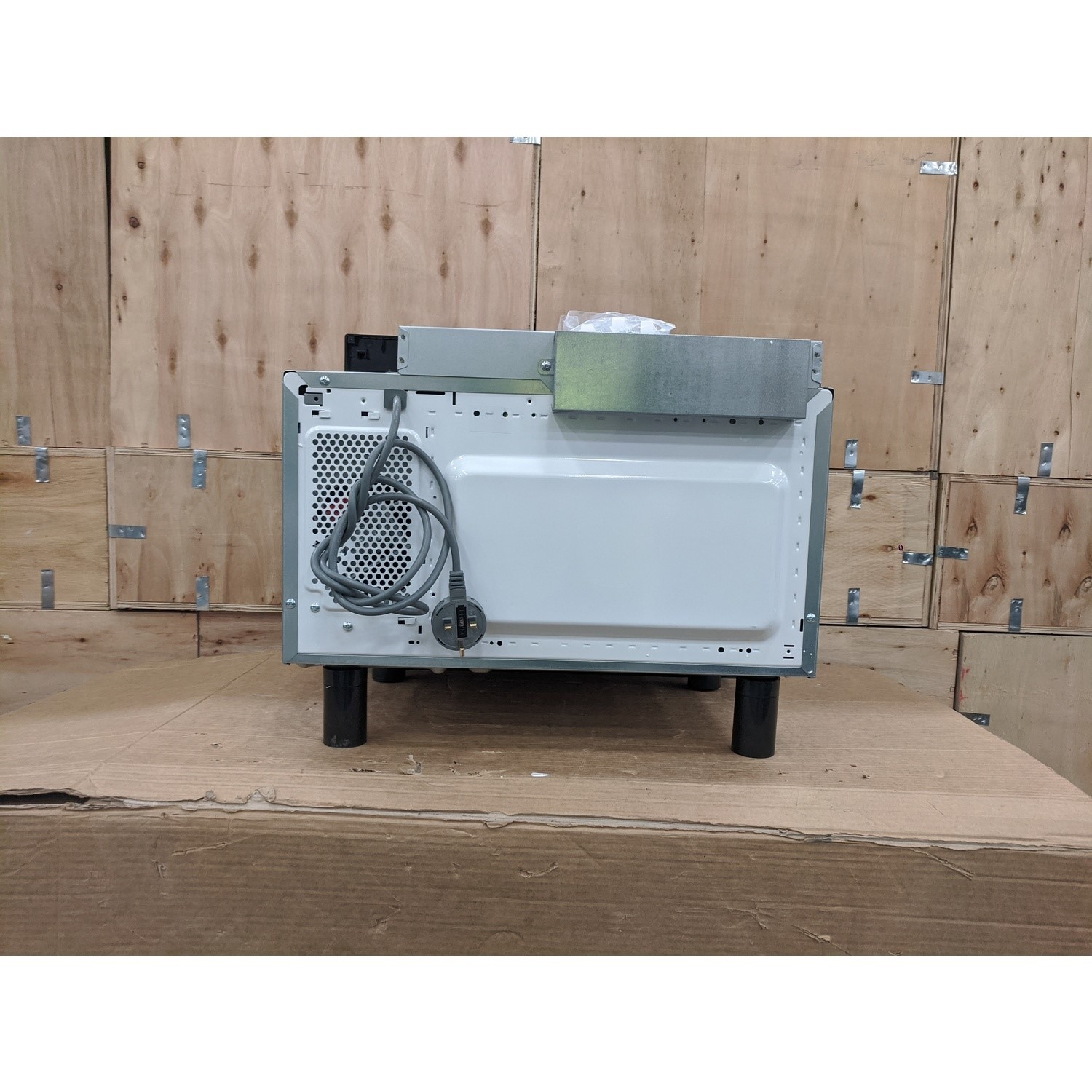 Refurbished Zanussi Series 20 ZMBN4SK Built In 25L 900W Microwave Black