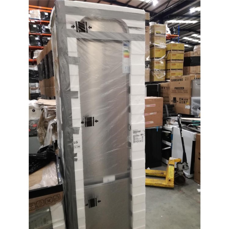 Refurbished LG GBB92STAXP Freestanding 384 Litre 70/30 Fridge Freezer