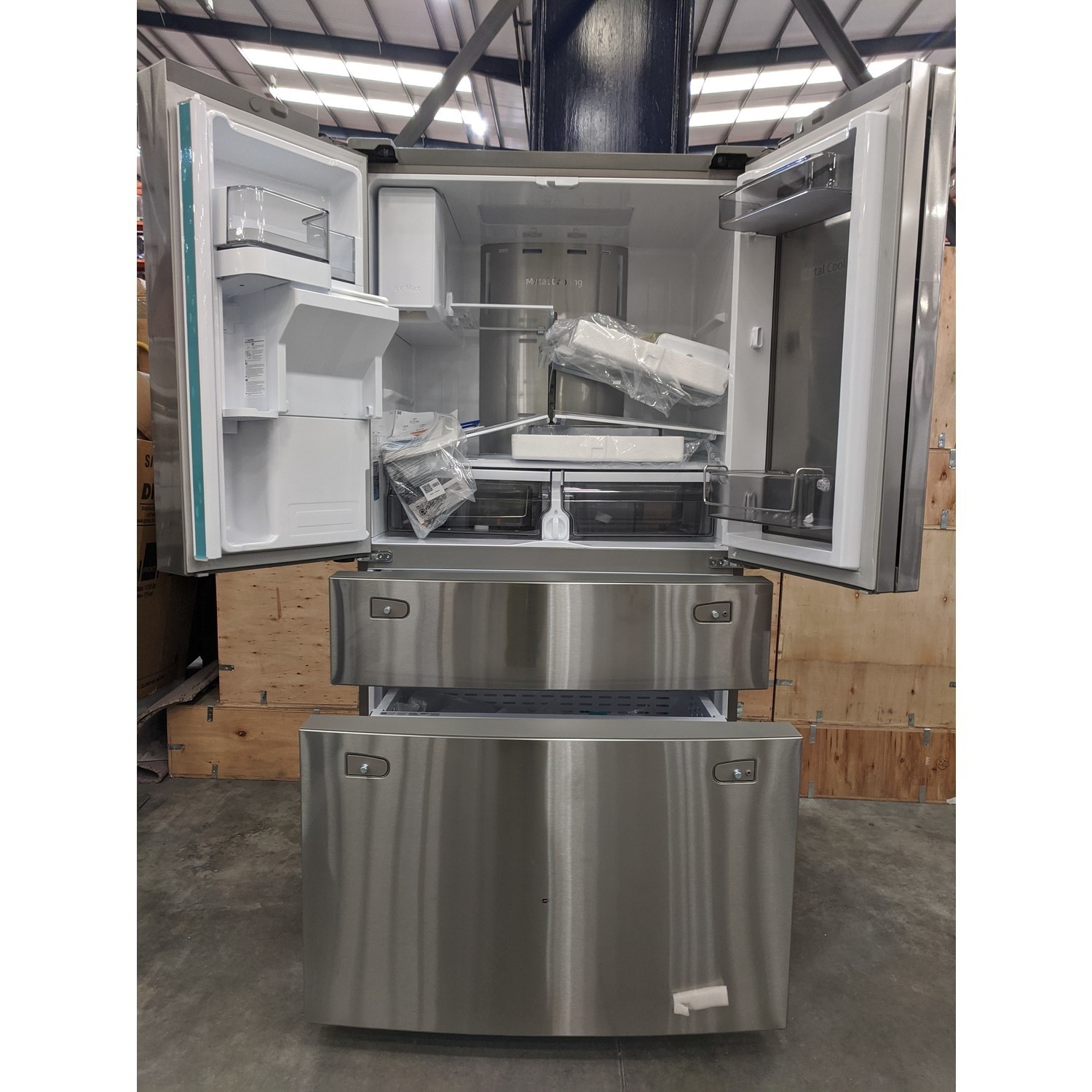 Refurbished Samsung RF22R7351SR 501 Litre American Fridge Freezer