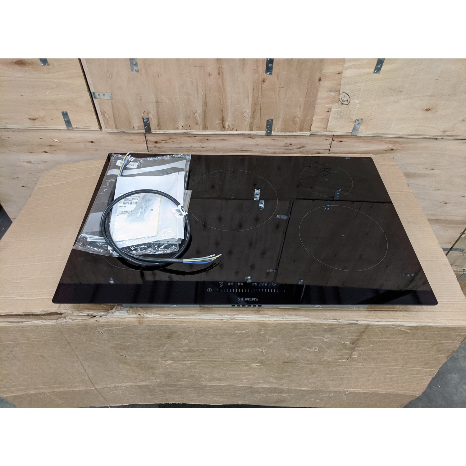 Siemens iq100 80cm induction on sale hob eh801fvb1e