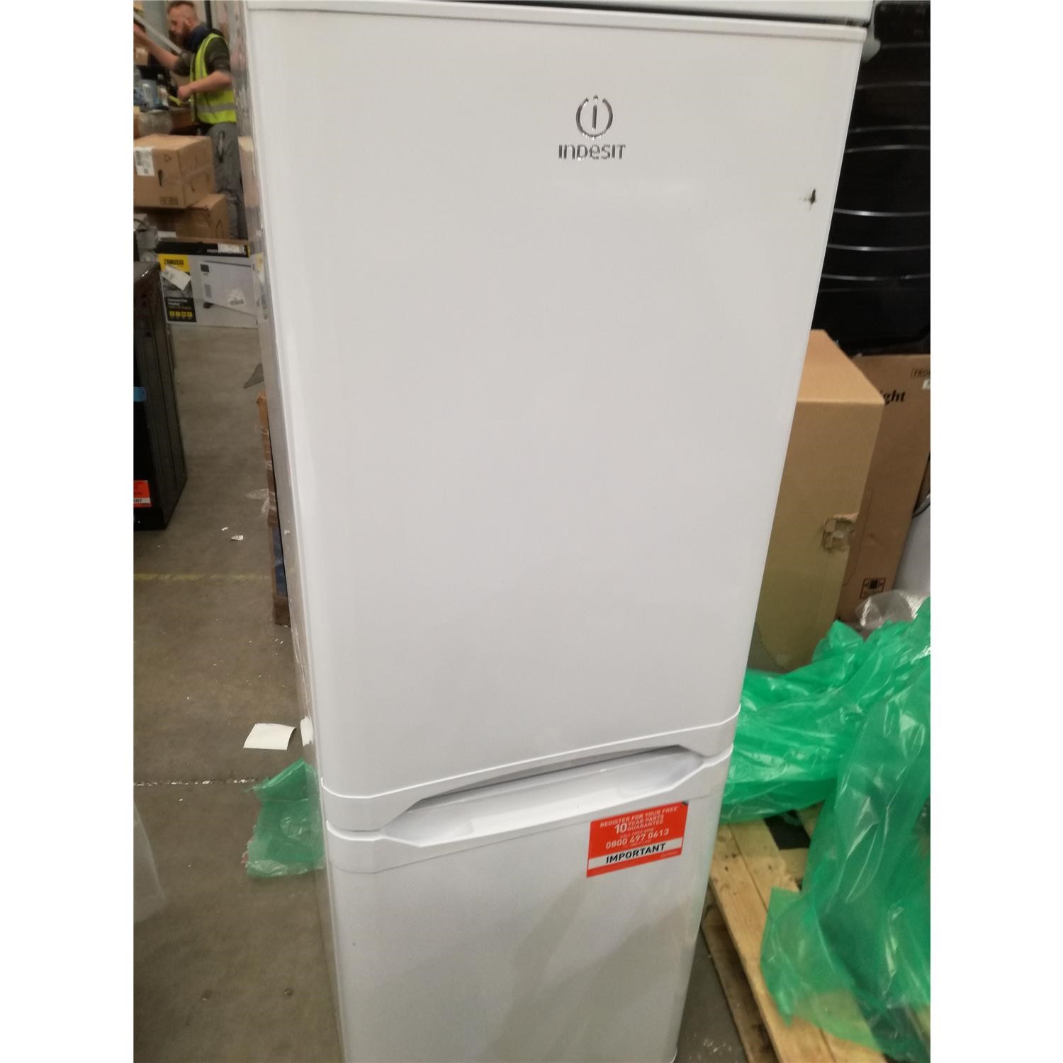 Refurbished Indesit IBD5515W1 Low Frost 60 40 Freestanding Fridge Freezer White