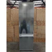 Refurbished Bosch Serie 2 KIV38X22GB 277 Litre Integrated Fridge Freezer 70/30 Split 177cm Tall 54cm Wide - White