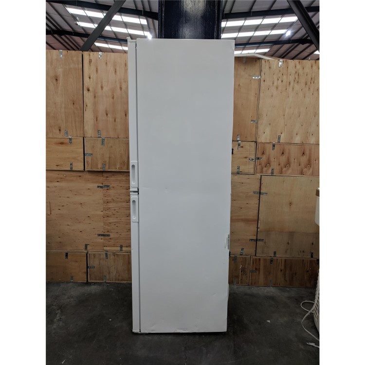 Refurbished Amica FK2623 251 Litre Freestanding Fridge Freezer 50/50 Split 55cm Wide - White