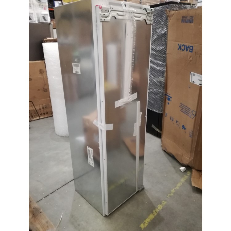Refurbished Neff KI1812SF0G Integrated In-Column 319 Litre Fridge