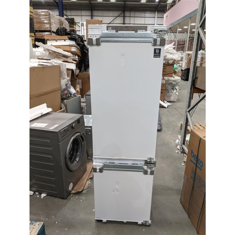 Refurbished Samsung BRB260130WW 267 Litre Integrated Fridge Freezer 70/30 Split 178cm Tall Frost Free 54cm Wide - White