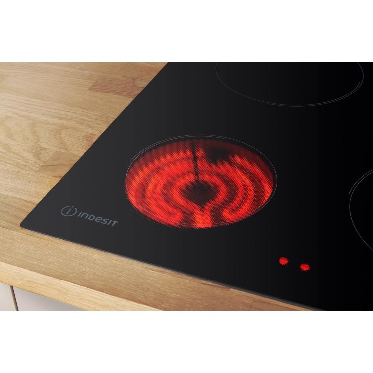 Refurbished Indesit RI861X 58cm Four Zone Ceramic Hob