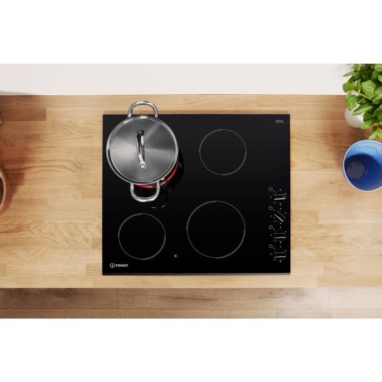 Refurbished Indesit RI861X 58cm Four Zone Ceramic Hob