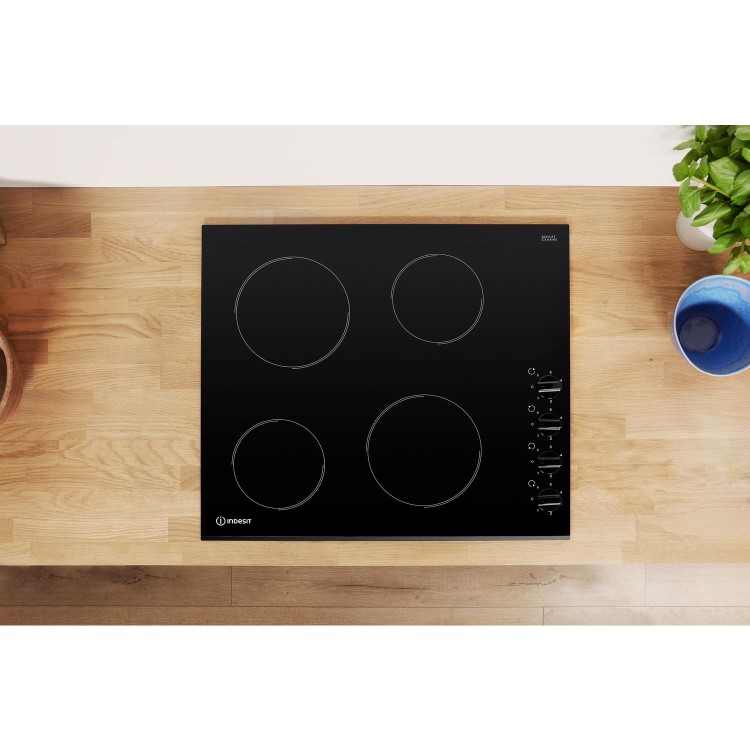 Refurbished Indesit RI861X 58cm Four Zone Ceramic Hob