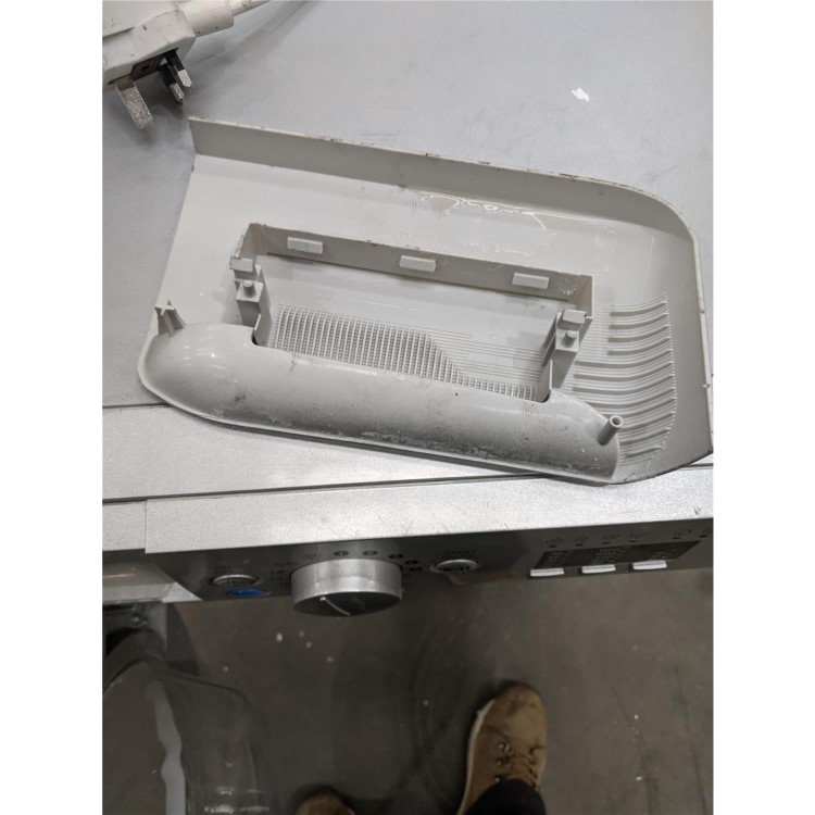 Refurbished Indesit BWA81483XSUK Freestanding 8KG 1400 SpinWashing Machine