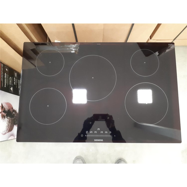 Refurbished Siemens iQ100  EH801FVB1E 79cm Induction Hob