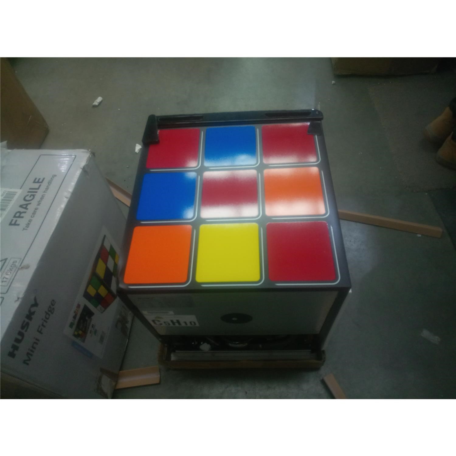 husky rubiks cube drinks fridge