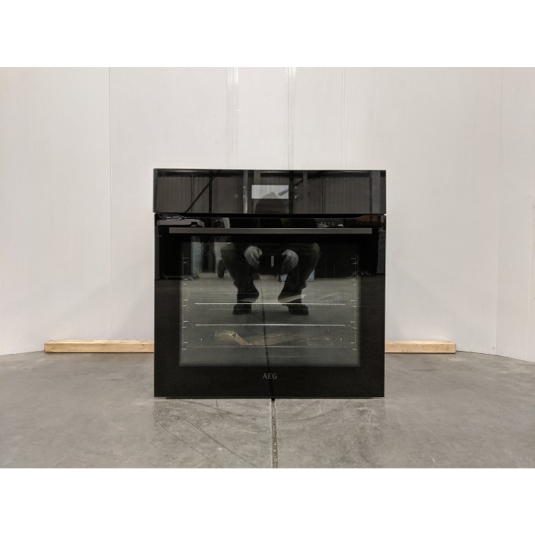 Refurbished AEG 8000 BPK748380B Pyrolytic 60cm Single Built In Electric Oven Black