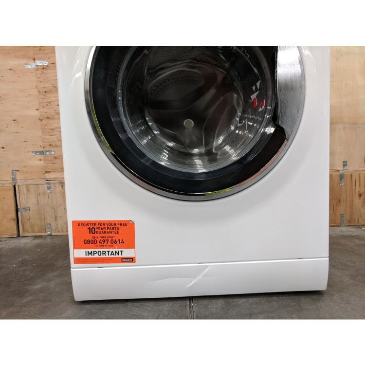 Refurbished Hotpoint NM11945WCAUKN Freestanding 9KG 1400 Spin Washing Machine