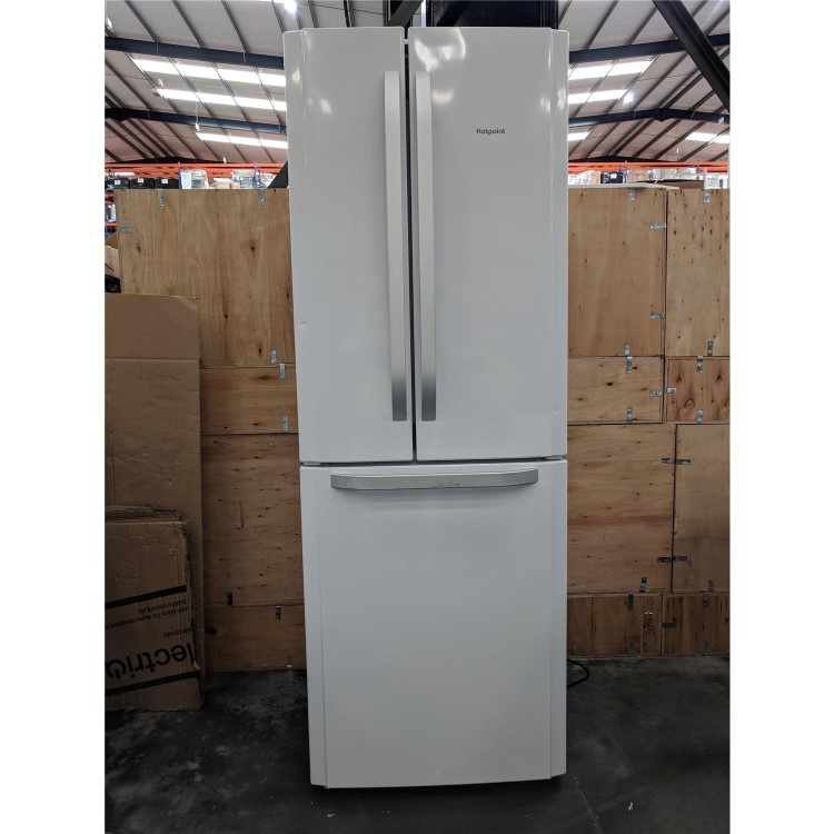 Refurbished Hotpoint FFU3DW1 Freestanding 452 Litre 55/45 Fridge Freezer White