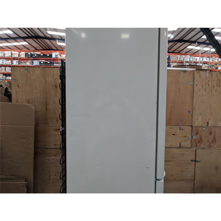 Refurbished Hotpoint FFU3DW1 Freestanding 452 Litre 55/45 Fridge Freezer White