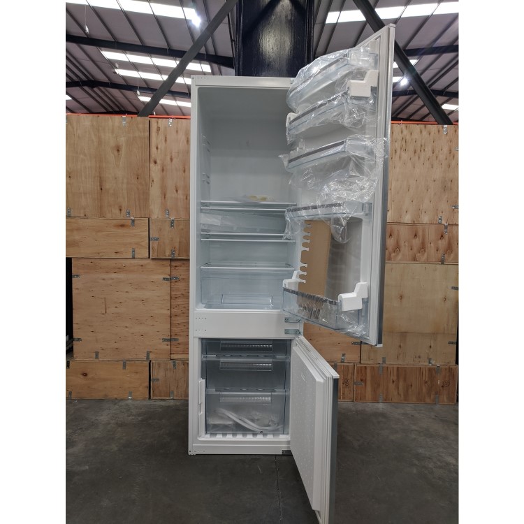 Refurbished Bosch Serie 2 KIV38X22GB Integrated 277 Litre 70/30 Fridge Freezer White